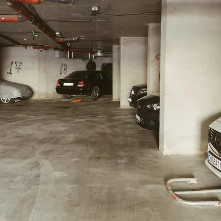 Rich Collective 아파트