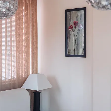 Rich Collective Apartman *