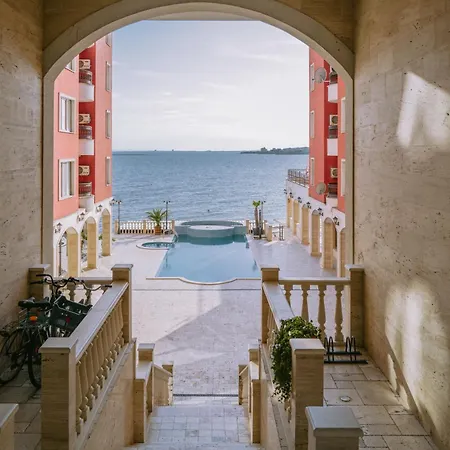 Rich Collective アパート *