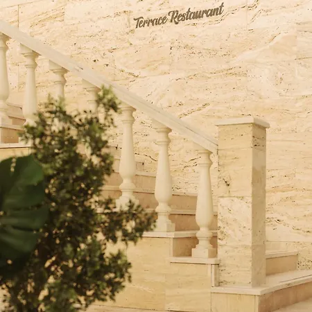 Rich Collective アパート ネセバル