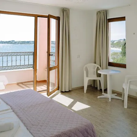 Rich Collective アパート *