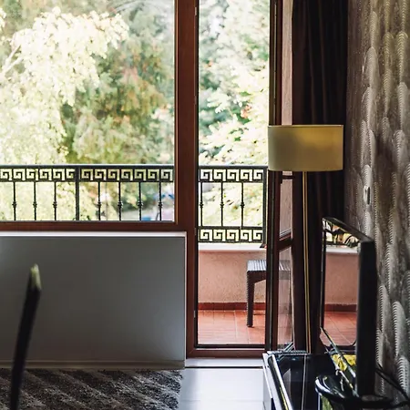 Rich Collective * Nesebar