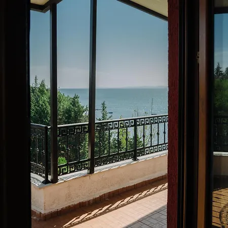 Rich Collective アパート