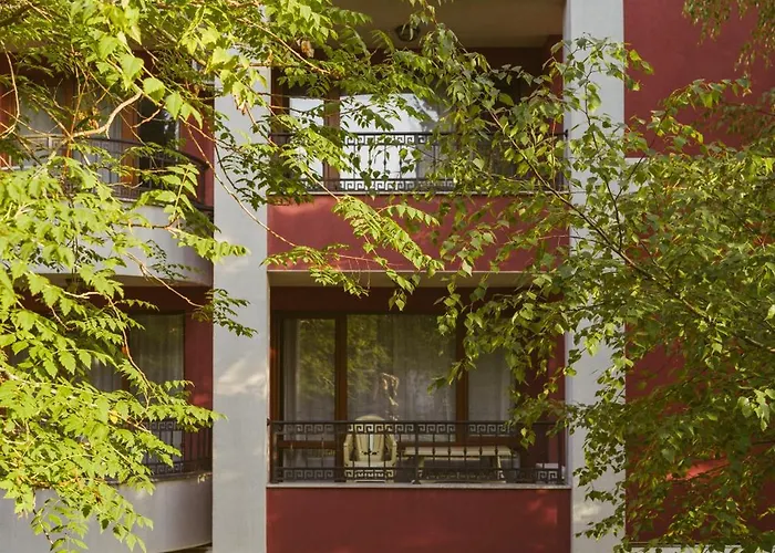 Rich Collective * Nessebar