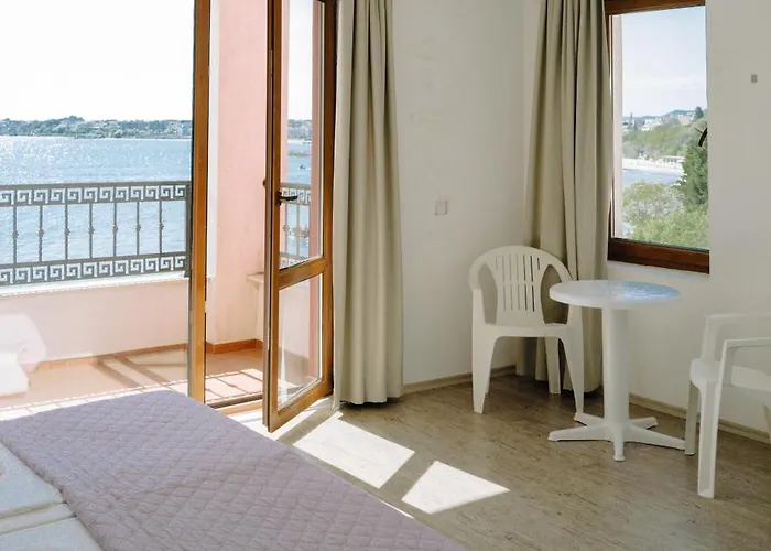 Rich Collective Lejlighed *